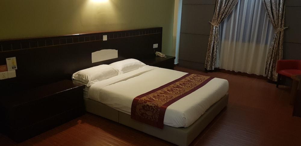Herald Hotel Malacca Exterior foto
