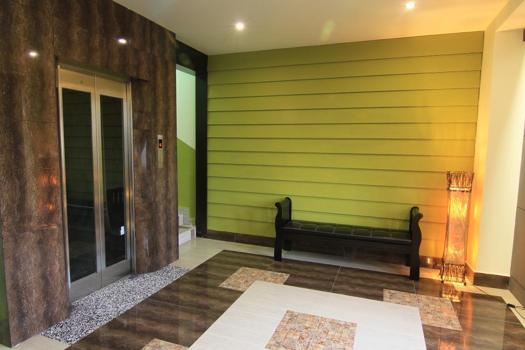 Herald Hotel Malacca Exterior foto