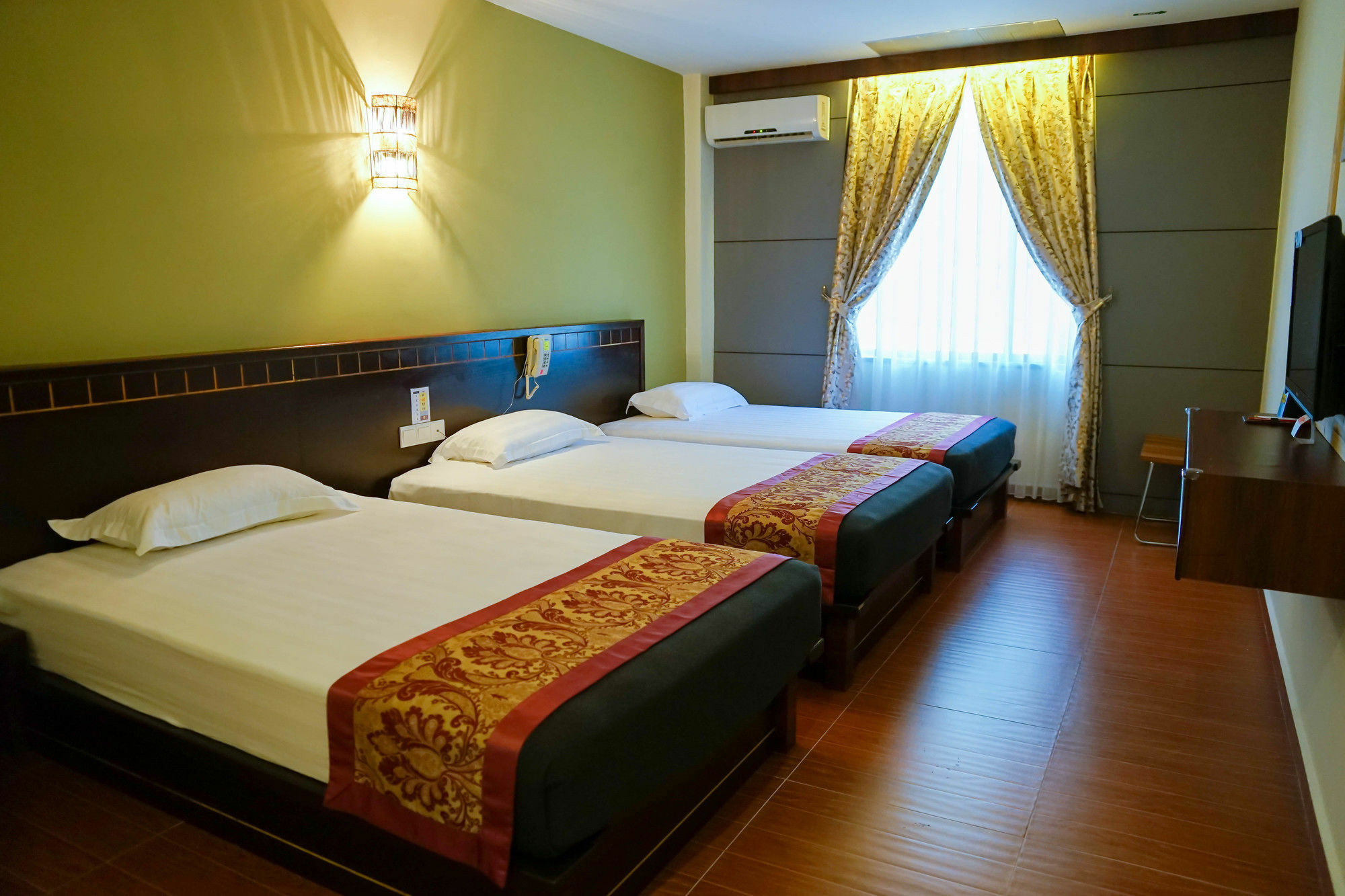 Herald Hotel Malacca Exterior foto